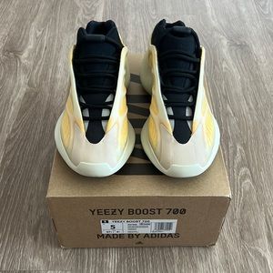 Yeezy 700 V3 Safflower